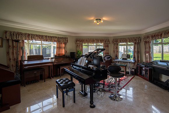 No 8 The Fairways Torksey for sale by Lawrence James Estate Agents