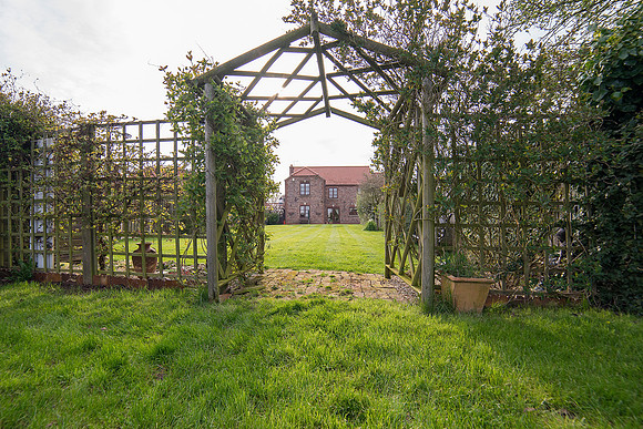Manor House Manor Farm Appleby DN15 0AW for sale by Lawrence James Scunthorpe