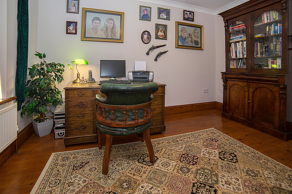 Manor House Manor Farm Appleby DN15 0AW for sale by Lawrence James Scunthorpe